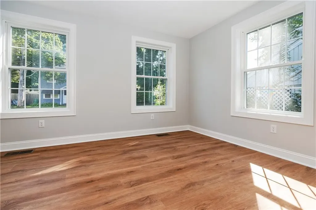 345 Nausauket Road Warwick RI 02886