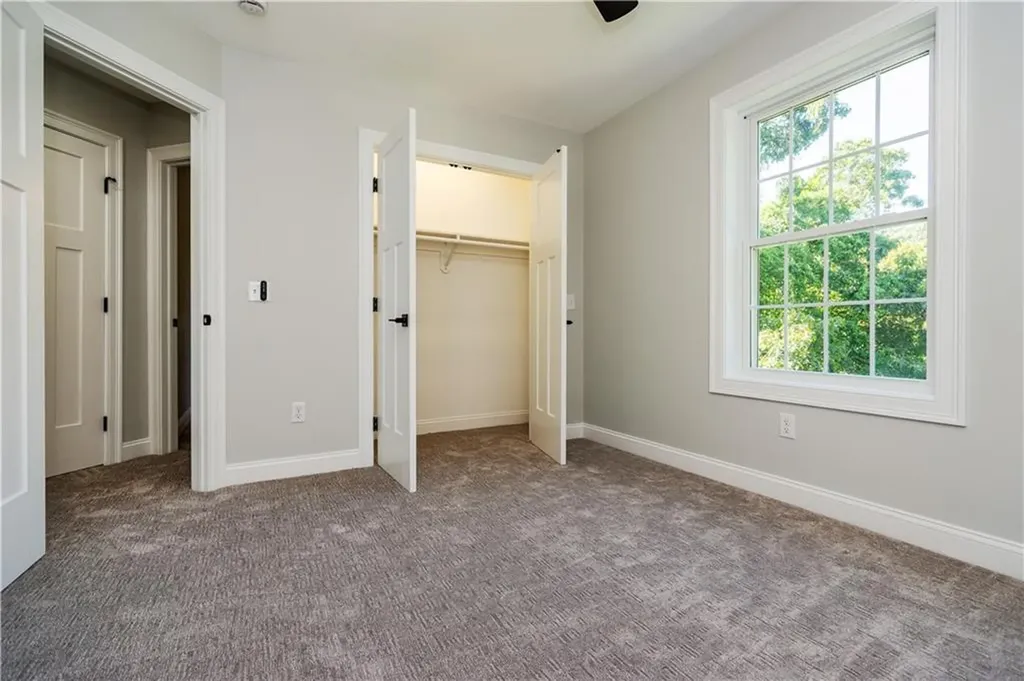 345 Nausauket Road Warwick RI 02886