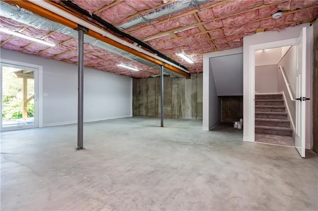 345 Nausauket Road Warwick RI 02886