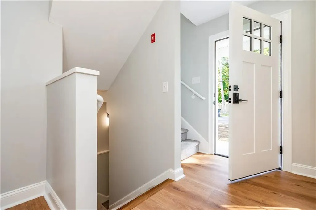 345 Nausauket Road Warwick RI 02886