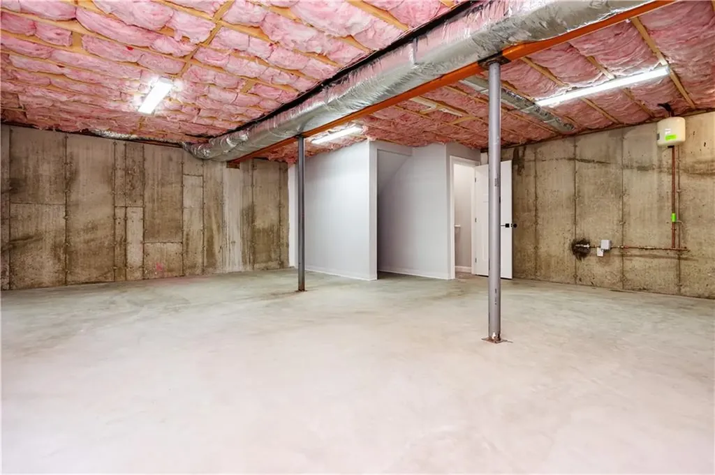 345 Nausauket Road Warwick RI 02886