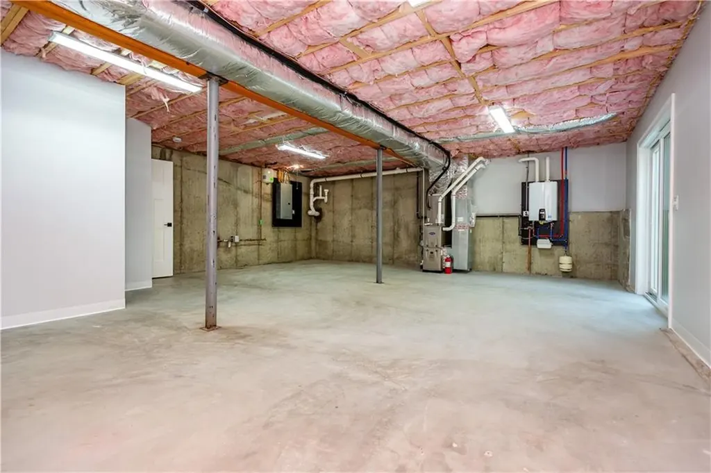 345 Nausauket Road Warwick RI 02886