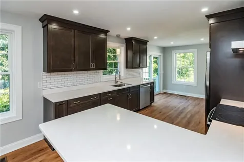 345 Nausauket Road Warwick RI 02886