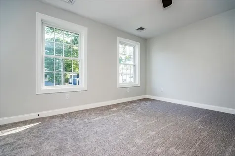 345 Nausauket Road Warwick RI 02886