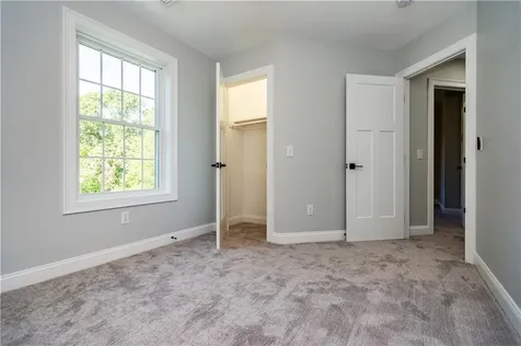 345 Nausauket Road Warwick RI 02886