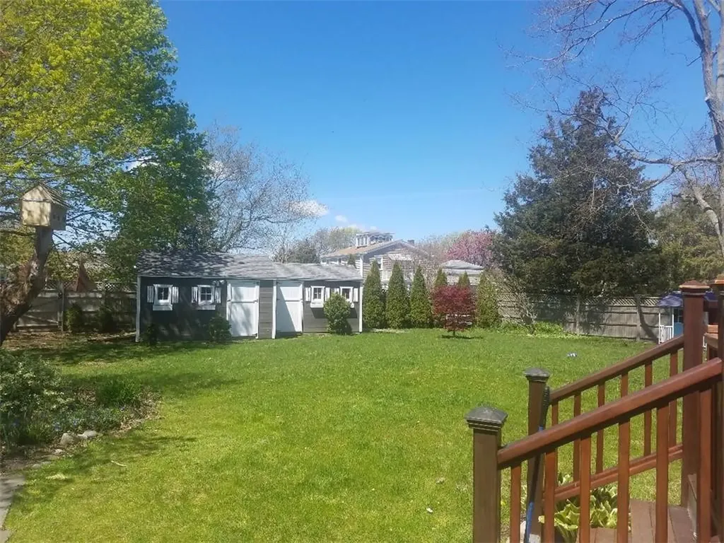 852 Anthony Road Portsmouth RI 02871