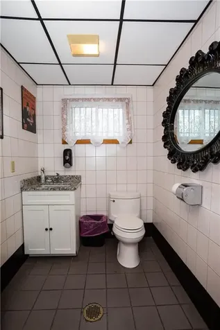 546 Lonsdale Avenue Central Falls RI 02863