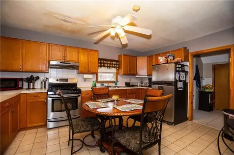546 Lonsdale Avenue Central Falls RI 02863
