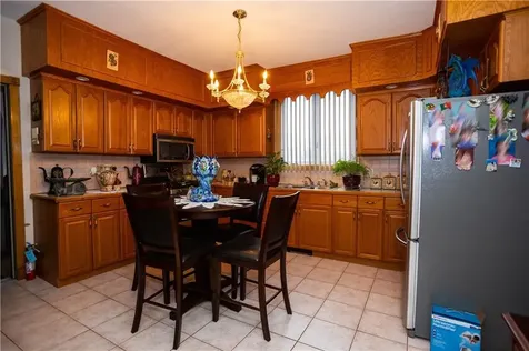 546 Lonsdale Avenue Central Falls RI 02863