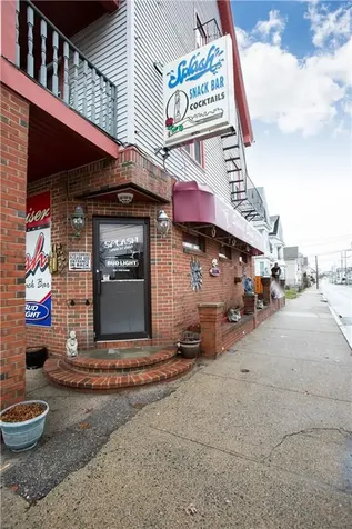 546 Lonsdale Avenue Central Falls RI 02863