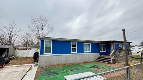 91 Seabiscuit Place Pawtucket RI 02861