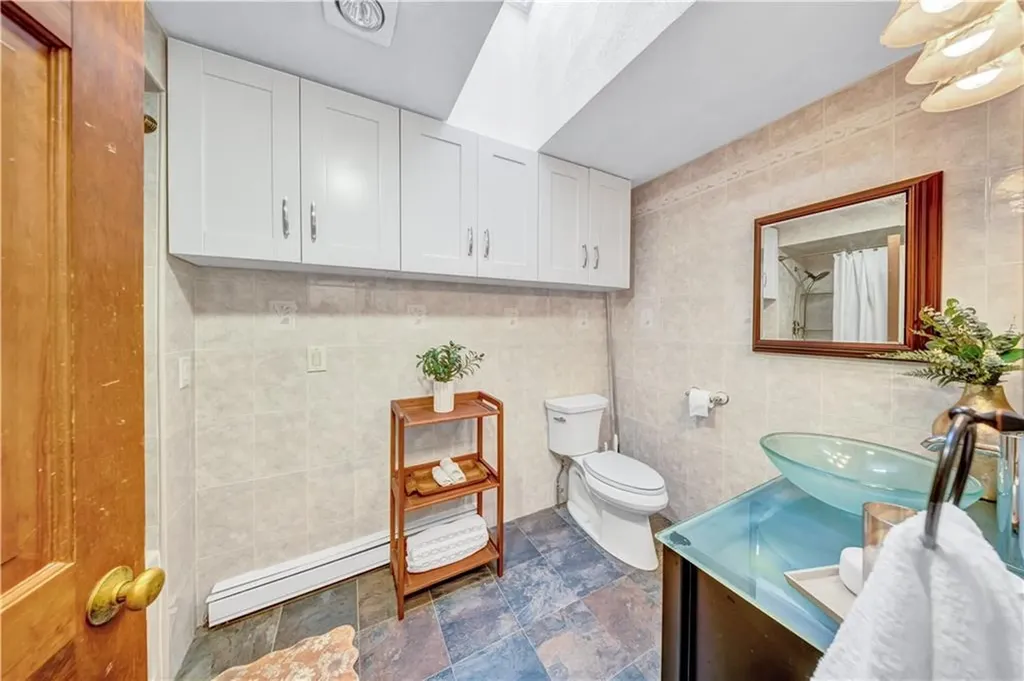 3945 Post Road Warwick RI 02886