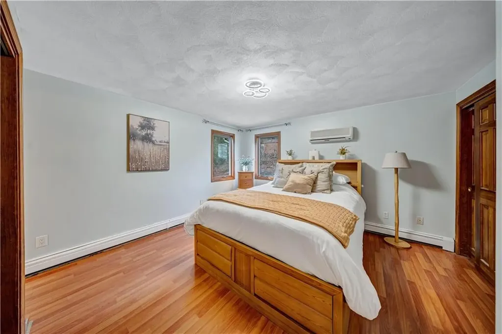 3945 Post Road Warwick RI 02886