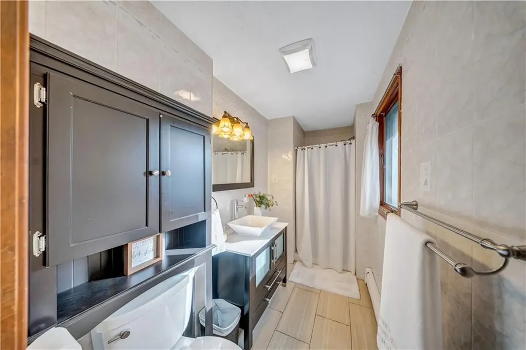 3945 Post Road Warwick RI 02886