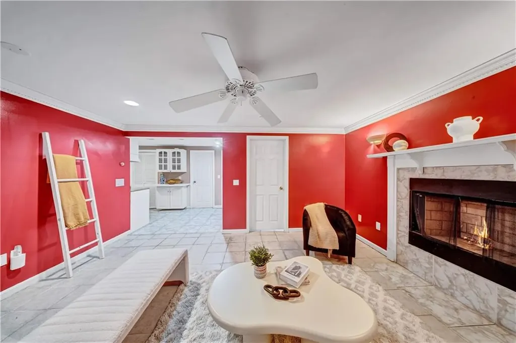 3945 Post Road Warwick RI 02886