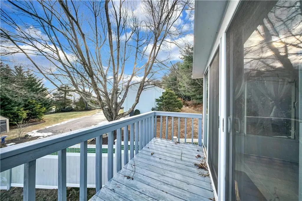 3945 Post Road Warwick RI 02886