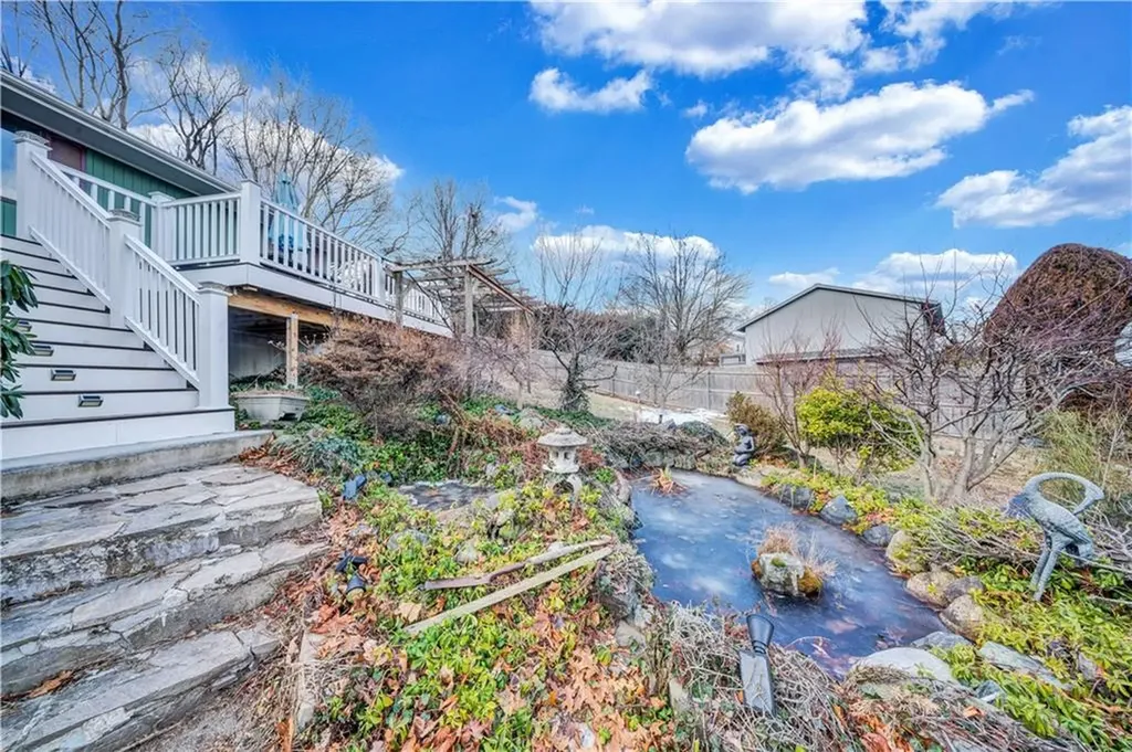 3945 Post Road Warwick RI 02886