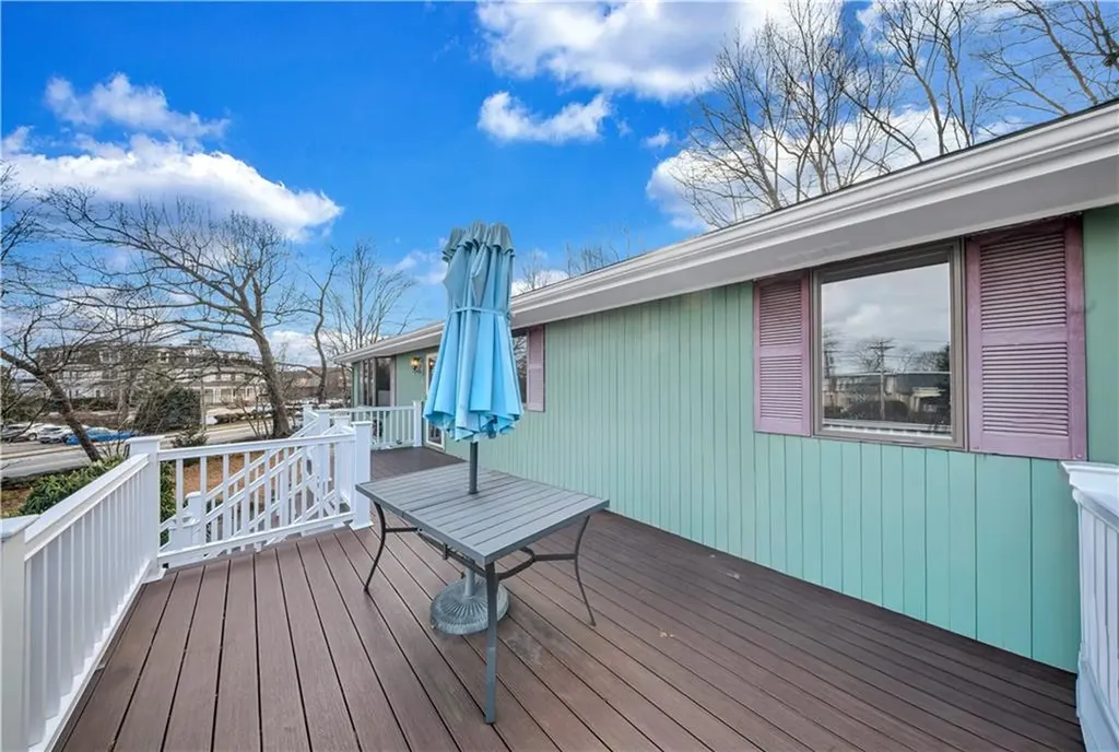 3945 Post Road Warwick RI 02886