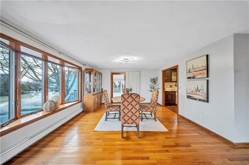 3945 Post Road Warwick RI 02886