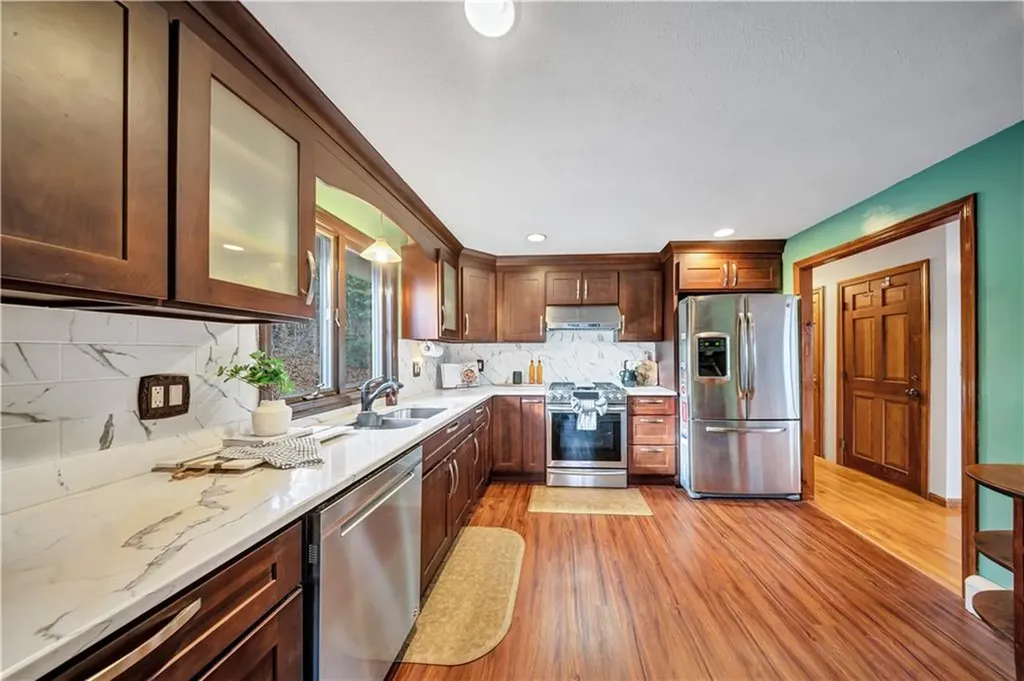 3945 Post Road Warwick RI 02886
