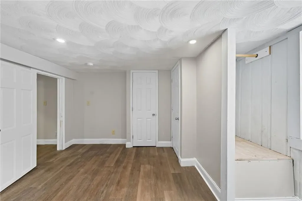 20 Brush Hill Road Providence RI 02909