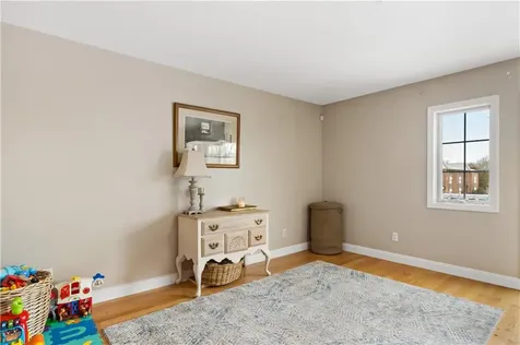 667 Metacom Avenue Bristol RI 02809