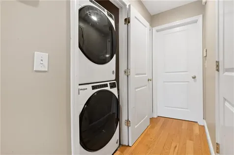 667 Metacom Avenue Bristol RI 02809