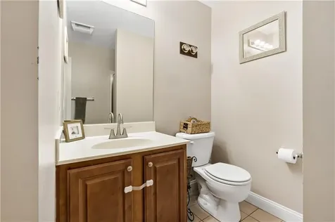 667 Metacom Avenue Bristol RI 02809