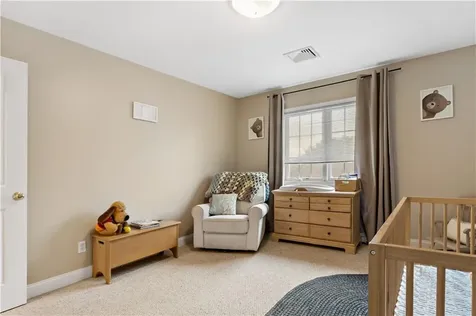 667 Metacom Avenue Bristol RI 02809