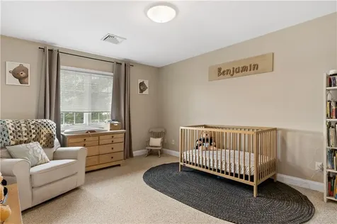 667 Metacom Avenue Bristol RI 02809