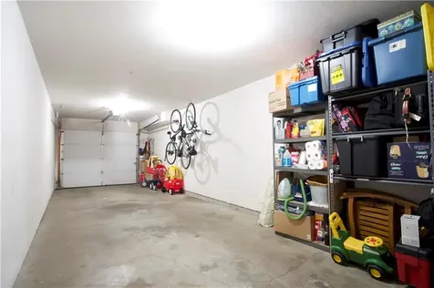 667 Metacom Avenue Bristol RI 02809