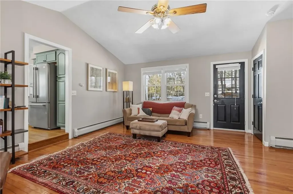 305 Spring Valley Drive East Greenwich RI 02818