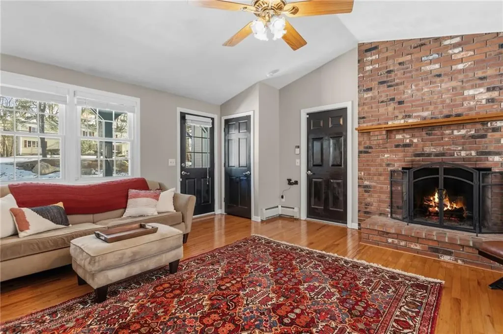 305 Spring Valley Drive East Greenwich RI 02818