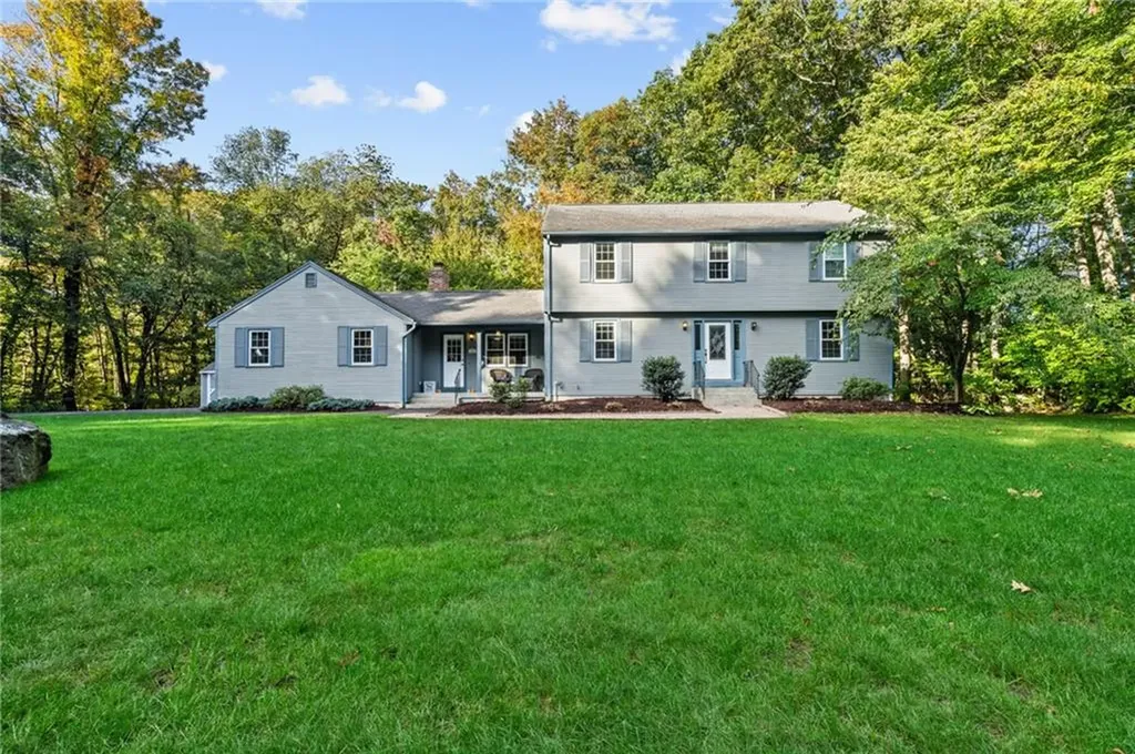 305 Spring Valley Drive East Greenwich RI 02818