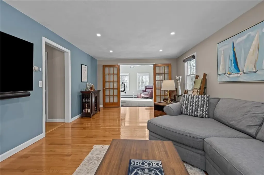 305 Spring Valley Drive East Greenwich RI 02818