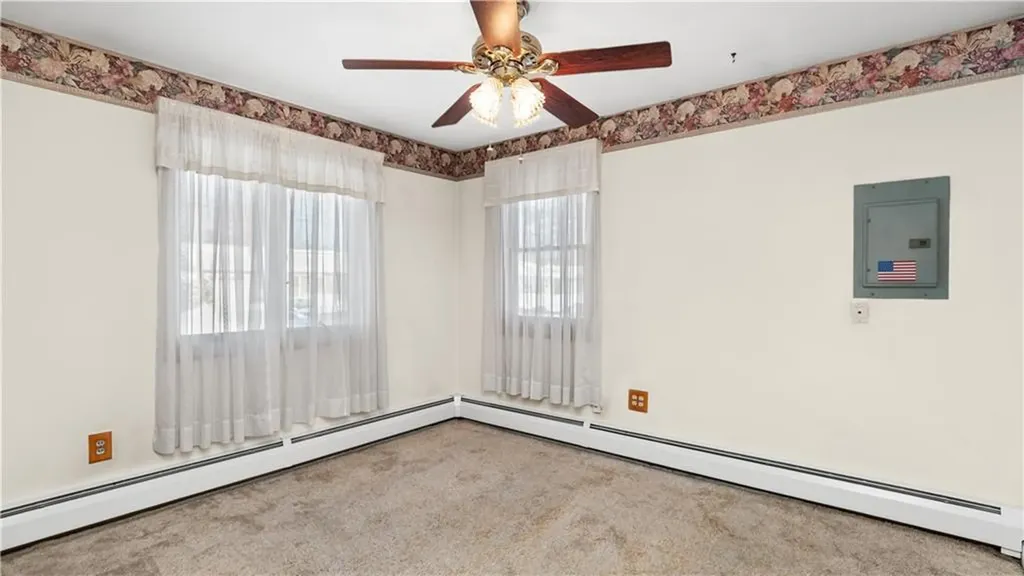 30 Torrington Drive Warwick RI 02889