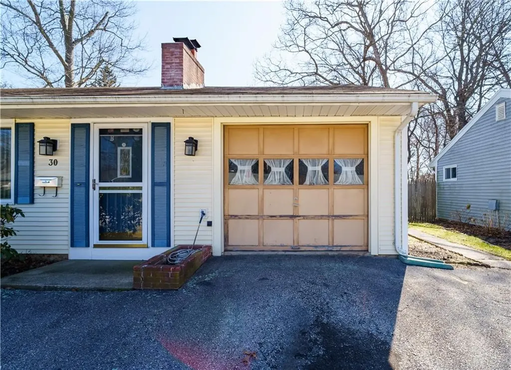30 Torrington Drive Warwick RI 02889