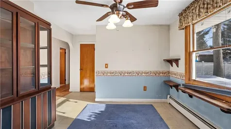 30 Torrington Drive Warwick RI 02889