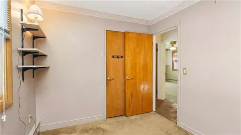 30 Torrington Drive Warwick RI 02889