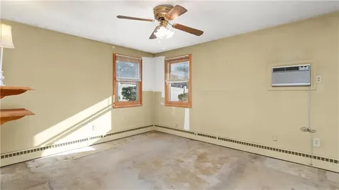 30 Torrington Drive Warwick RI 02889