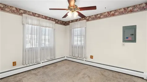 30 Torrington Drive Warwick RI 02889