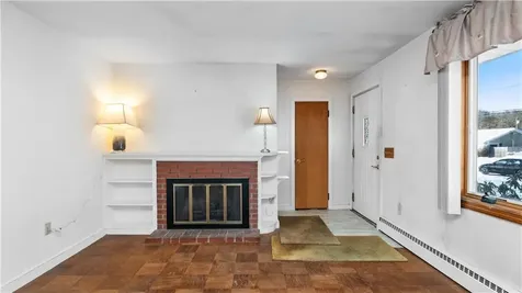 30 Torrington Drive Warwick RI 02889