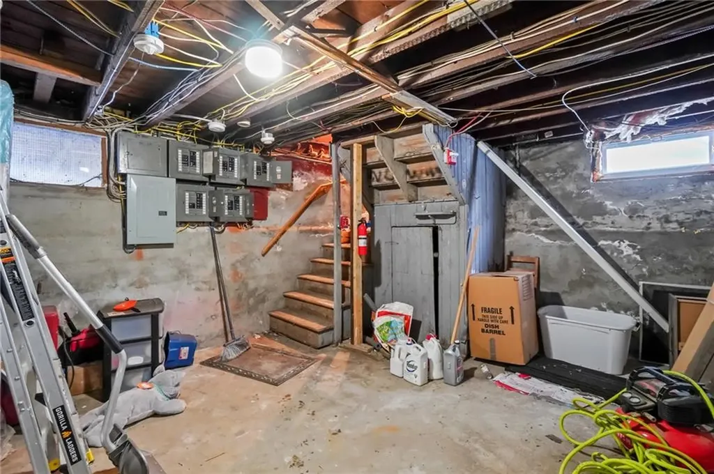 47 Mary Street Pawtucket RI 02860