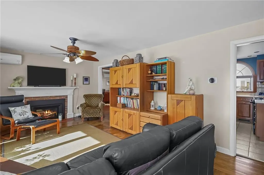 33 Orchard View Road Portsmouth RI 02871