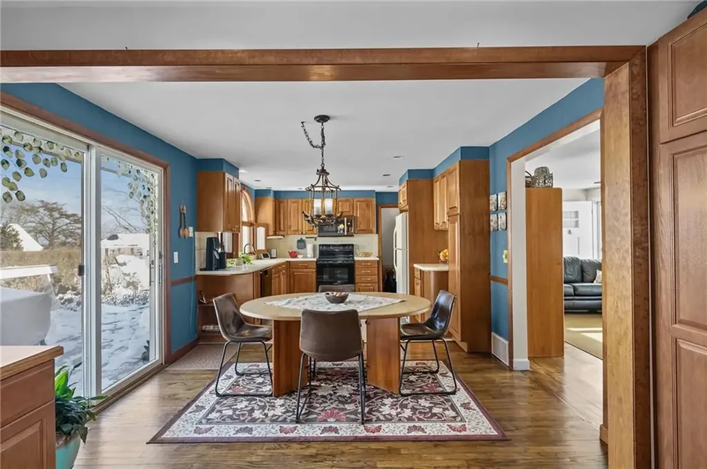 33 Orchard View Road Portsmouth RI 02871