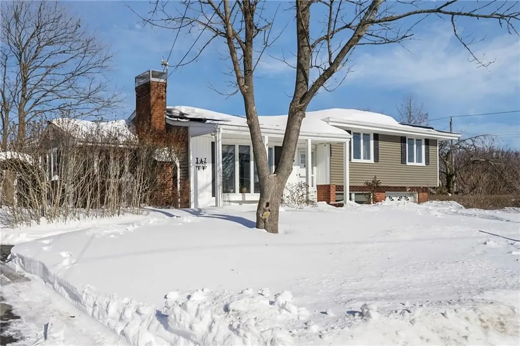 33 Orchard View Road Portsmouth RI 02871