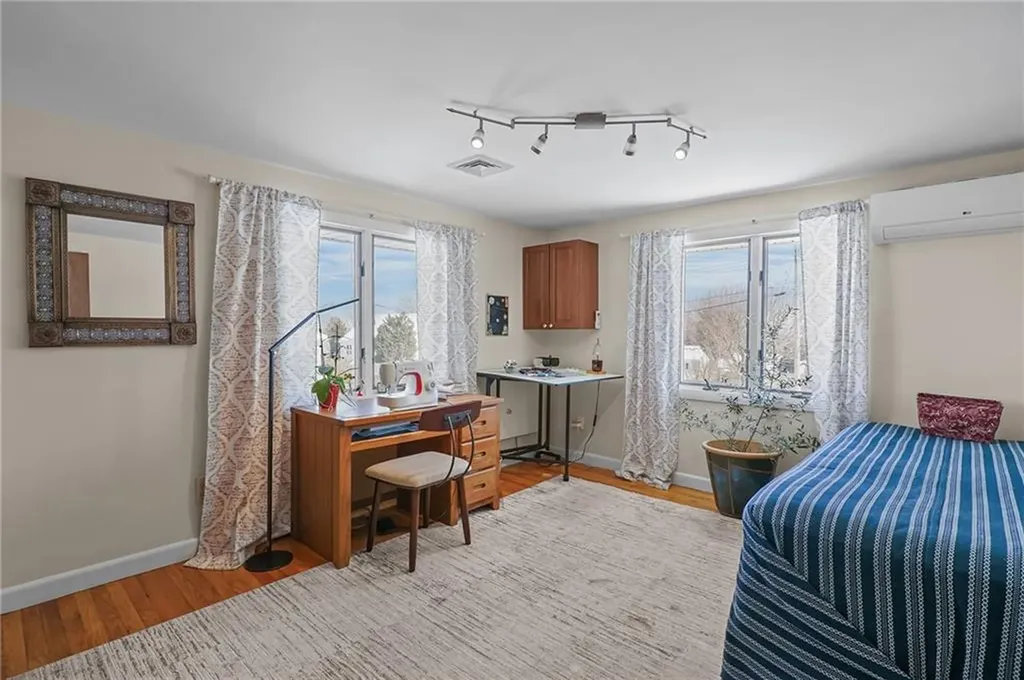 33 Orchard View Road Portsmouth RI 02871