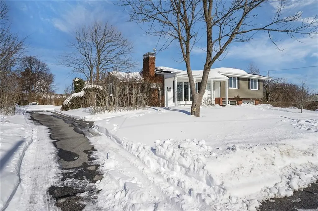 33 Orchard View Road Portsmouth RI 02871