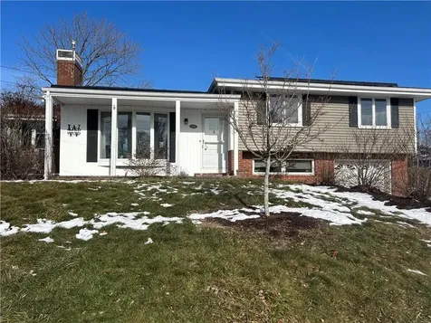 33 Orchard View Road Portsmouth RI 02871