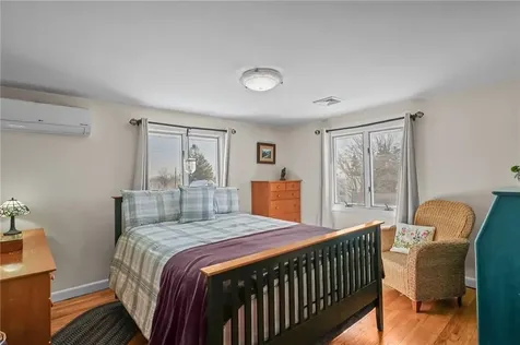 33 Orchard View Road Portsmouth RI 02871